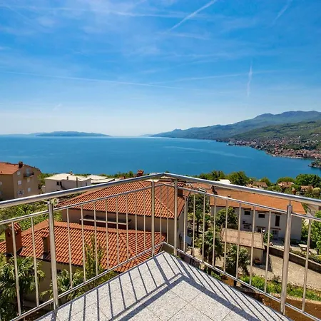 Giani With Swimming Pool Apartment Opatija