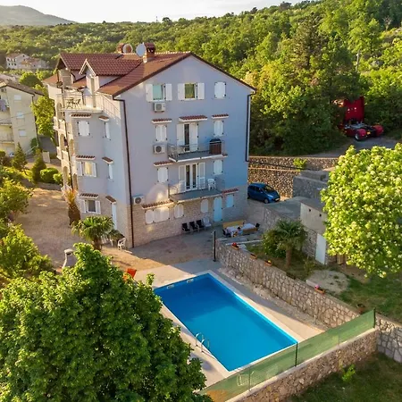 Giani With Swimming Pool Apartment *